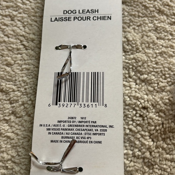 Whisker City Cat Tie-Out and Dog Leash Set - Picture 7 of 9